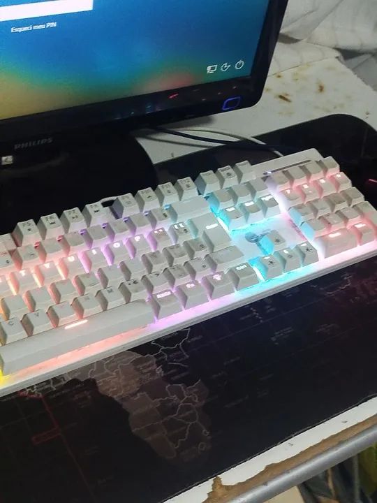 Cpu gamer e peças pra rodas todos os jogos da atualidade Teclado Mecânico Gamer RGB - Foto 3