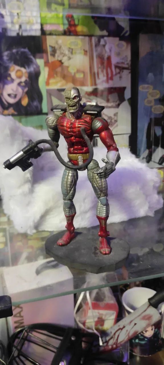 Deathlok Marvel action figure base em EVA - Foto 2