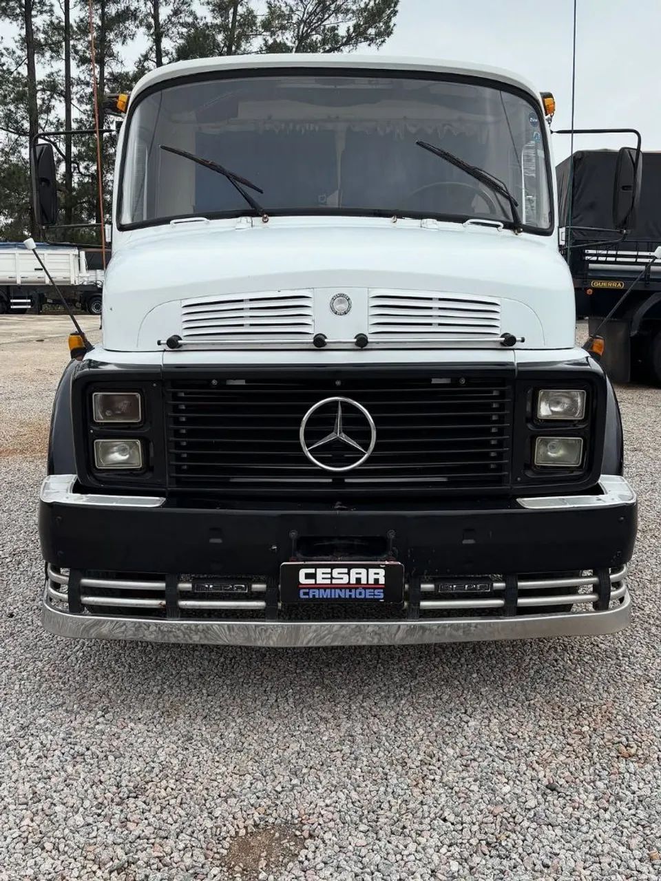 CAMINHÃO MERCEDES 1113