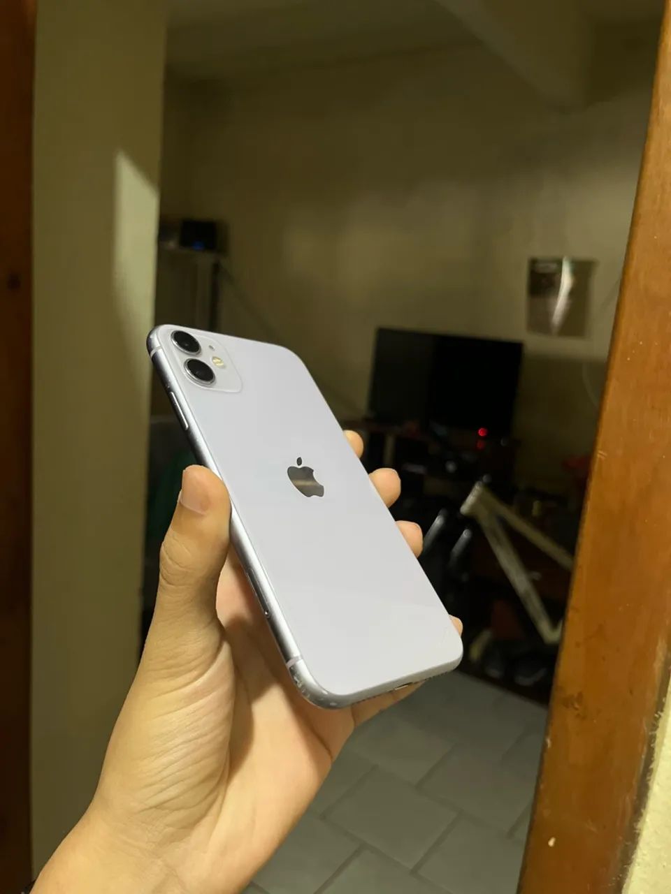 Iphone 11 lilás 128 GB - Foto 5