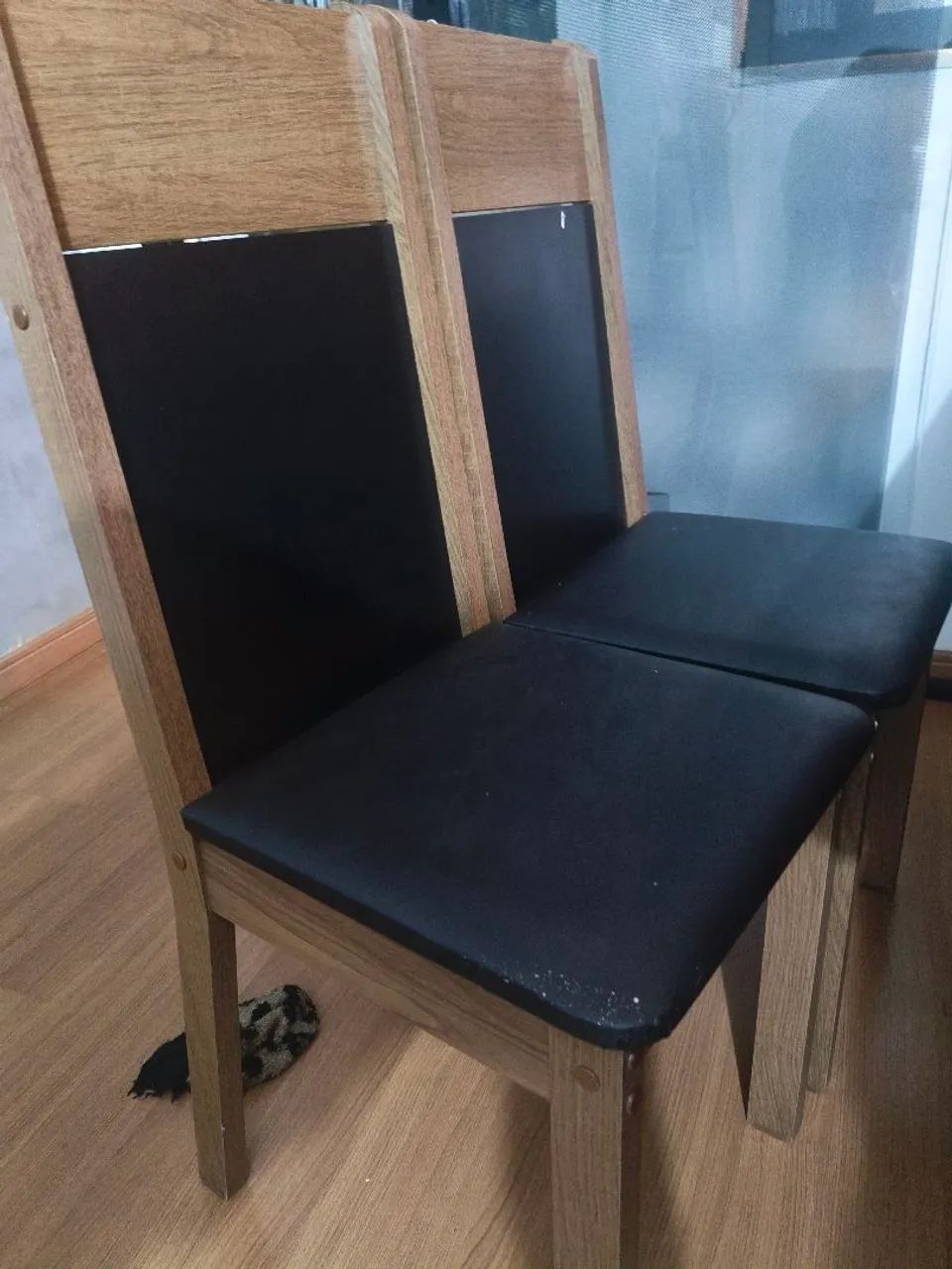 Par de Cadeiras de Jantar (Madeira com Estofado Preto) - Foto 2