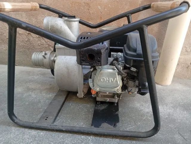 Motobomba Toyama a gasolina 3 polegadas