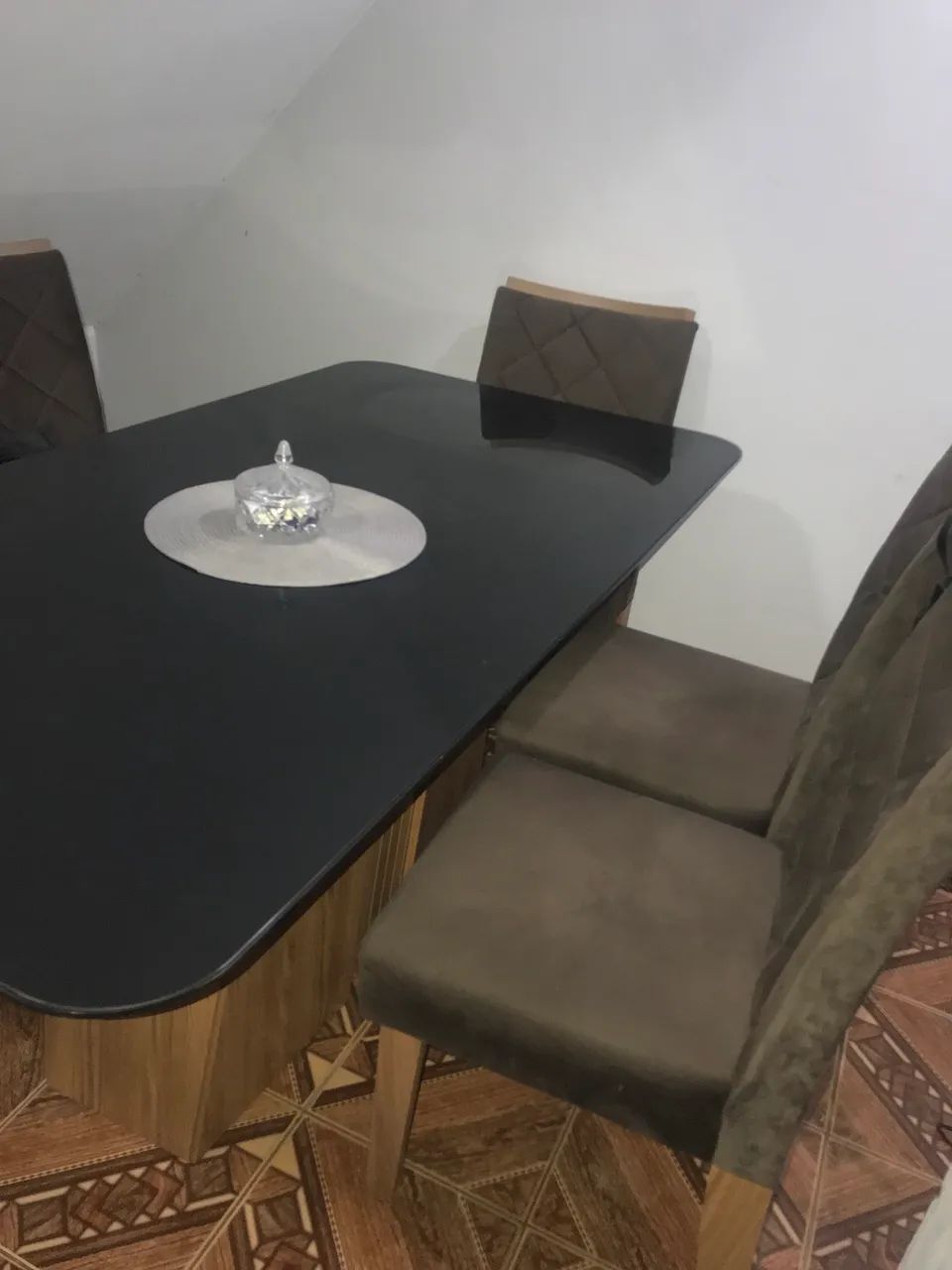 Vende- se mesa de jantar de vidro 