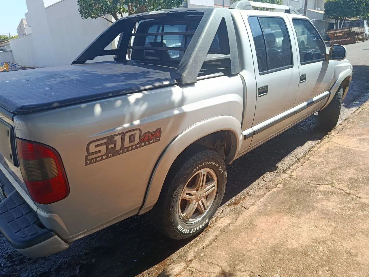 Chevrolet S10 Pick-up Exec. 2.8 4X4 CD TB Int.dies 2003