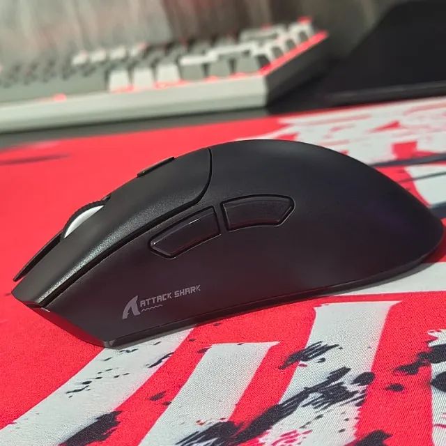 Mouse Gamer Attack Shark R1 Sem Fio 18000 DPI Bluetooth + USB Wireless Preto e Branco - Foto 2