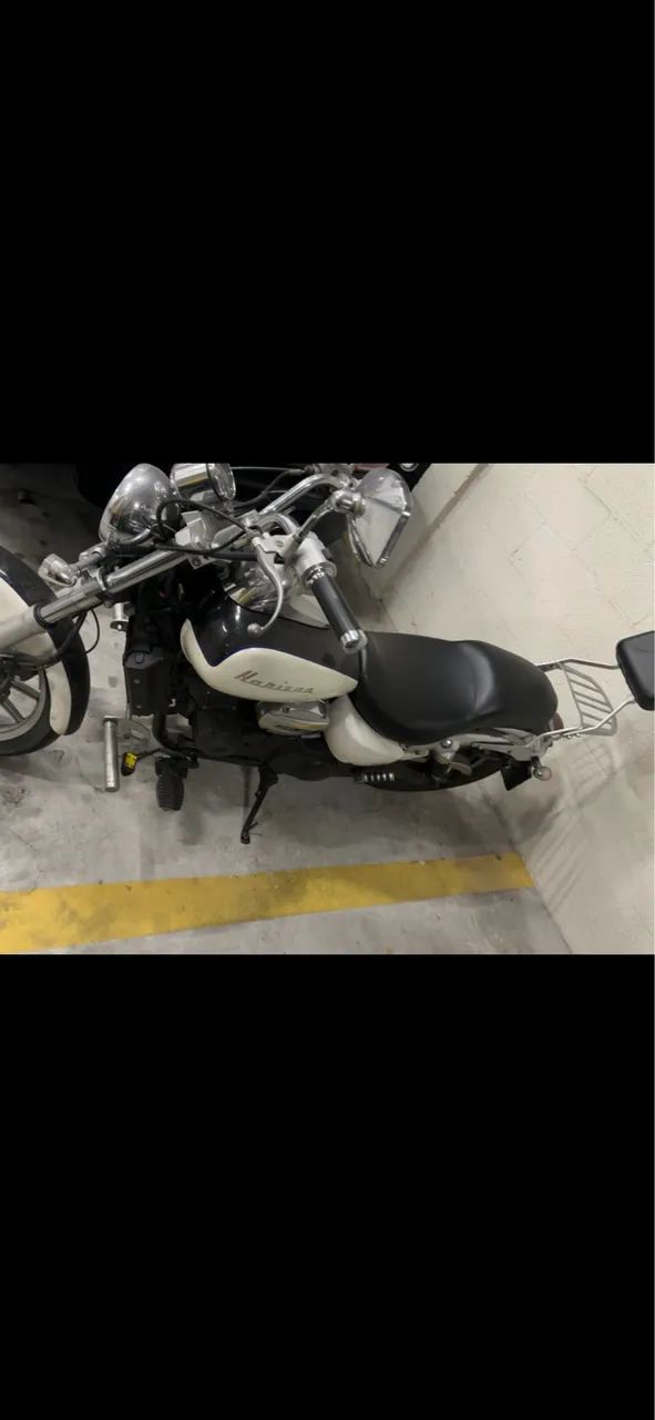 MOTO CUSTOM