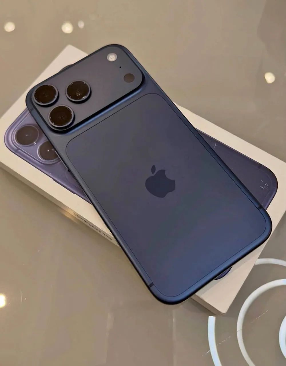 iPhone 17 Pro Max 3meses de uso - 256gb 