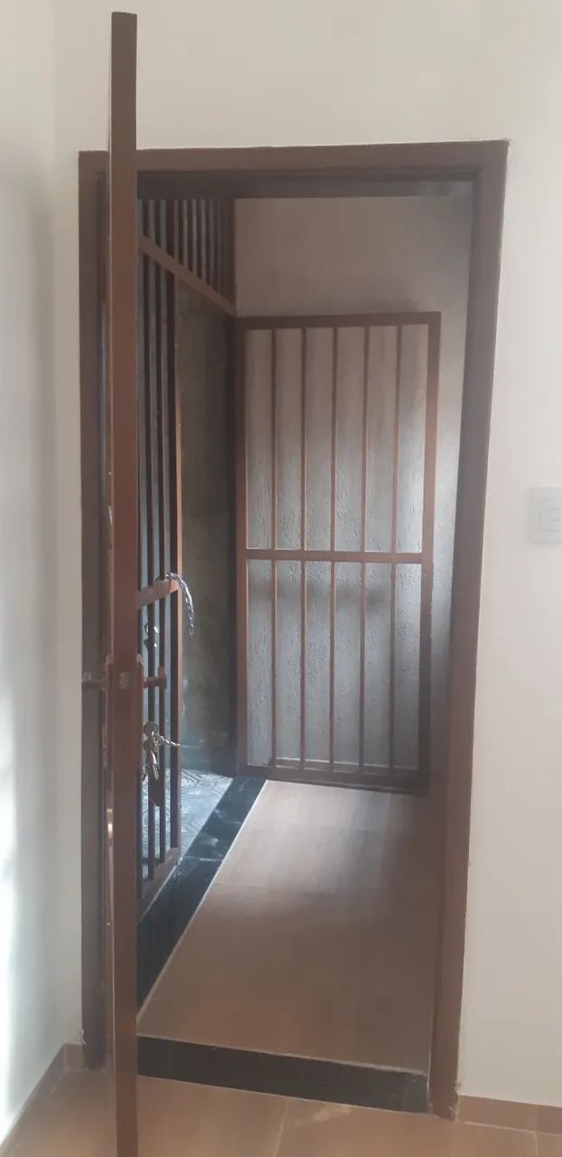Casa com 2 quartos na Dr. Manoel Reis - Centenário