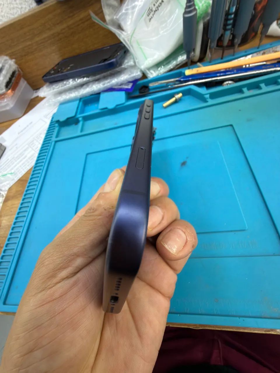 Carcaça iphone 17 pró Azul, ORIGINAL, completa! - Foto 5