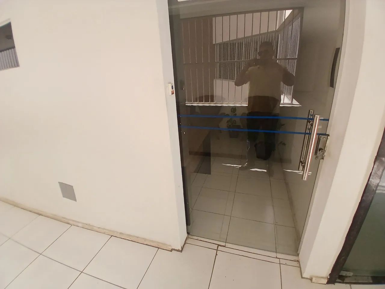 SALA COMERCIAL NO OVIEDO TEIXEIRA