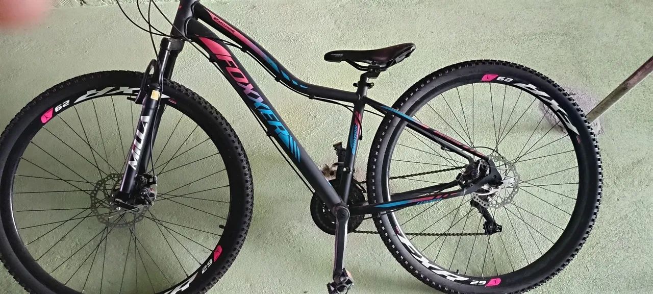 Vendo bicicleta nova