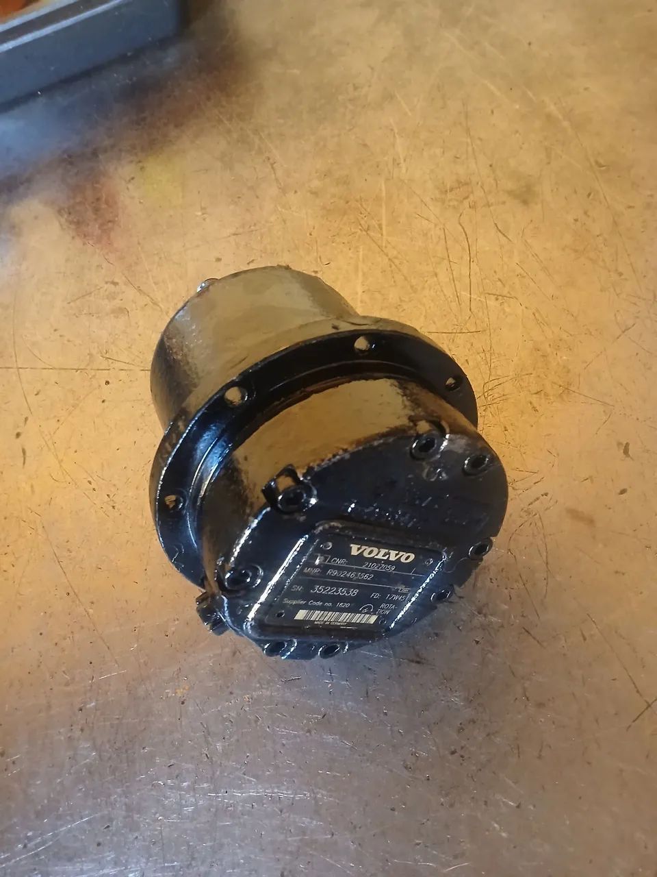 Motor Hidráulico Ventilador Pá Carregadeira Volvo 11147935 - Foto 2
