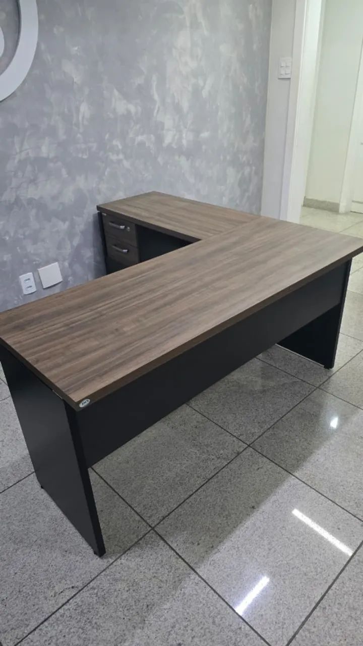 Mesa com extensão e gaveteiro - Foto 2
