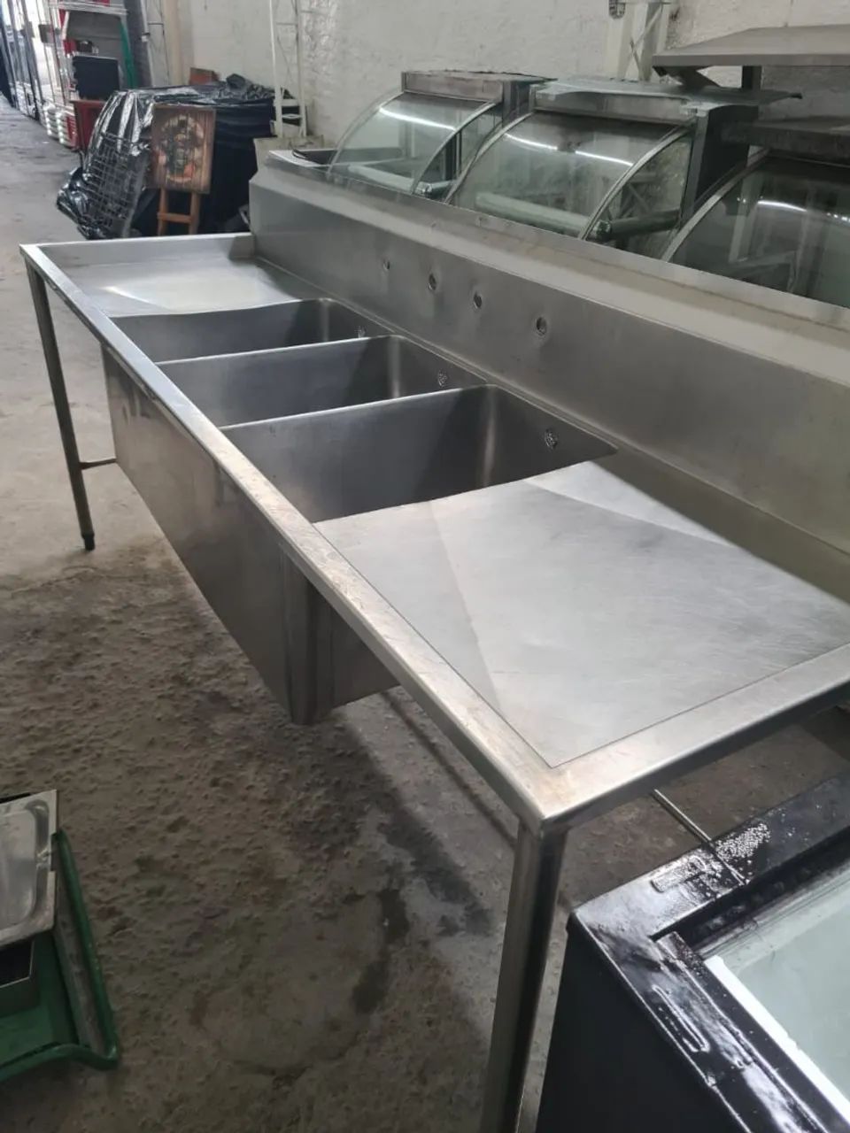 Pia inox 3 cubas 220x60 com frontão  - Foto 2