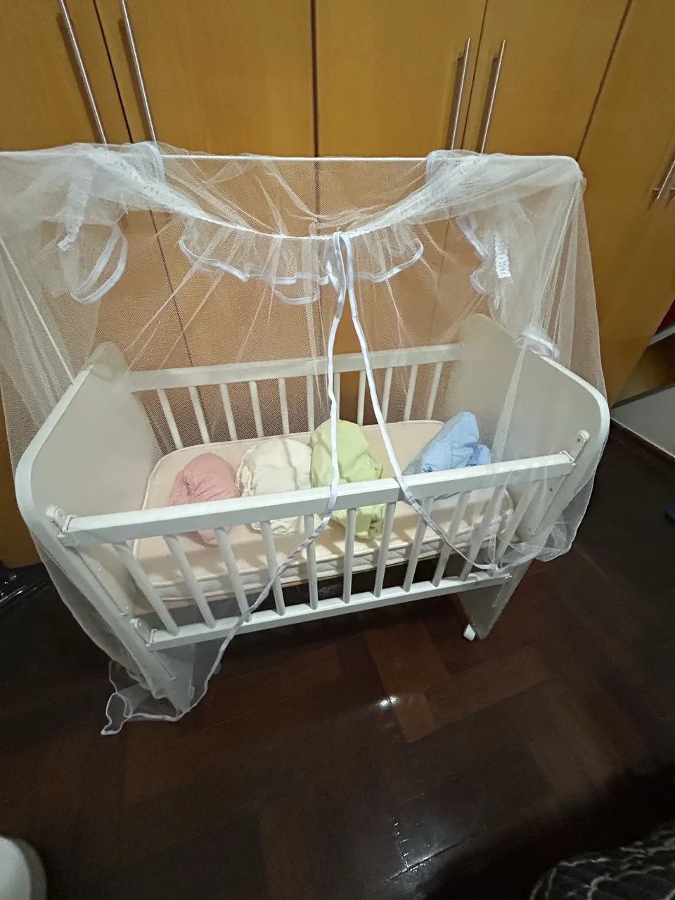 Mini berço completo + lençóis e colchão 