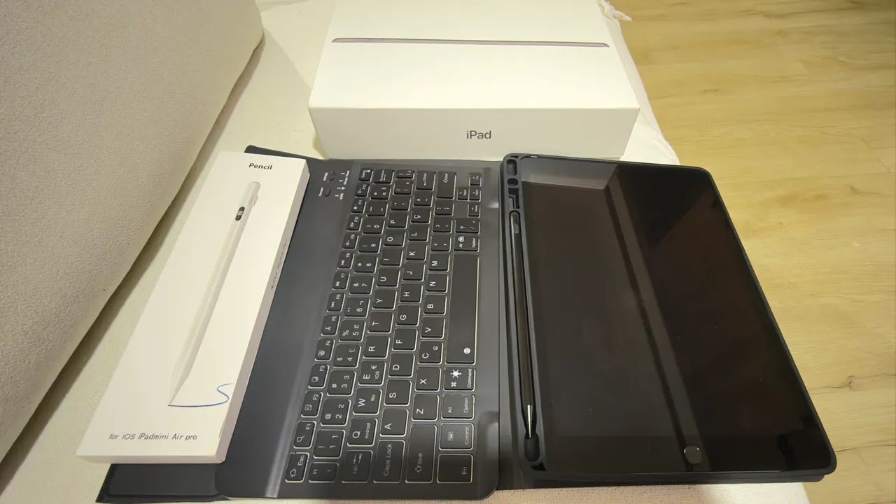 iPad 9, 64gb, bateria 99%. Acompanha capa, teclado e Pencil. - Foto 5