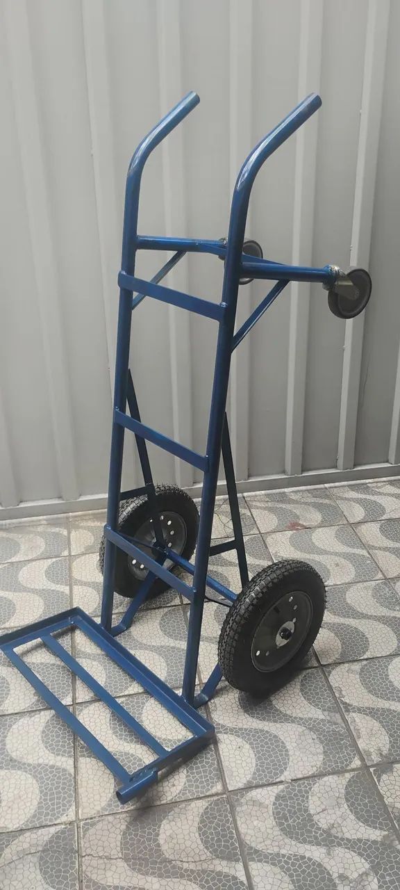 Carrinho de carga com rodinhas 