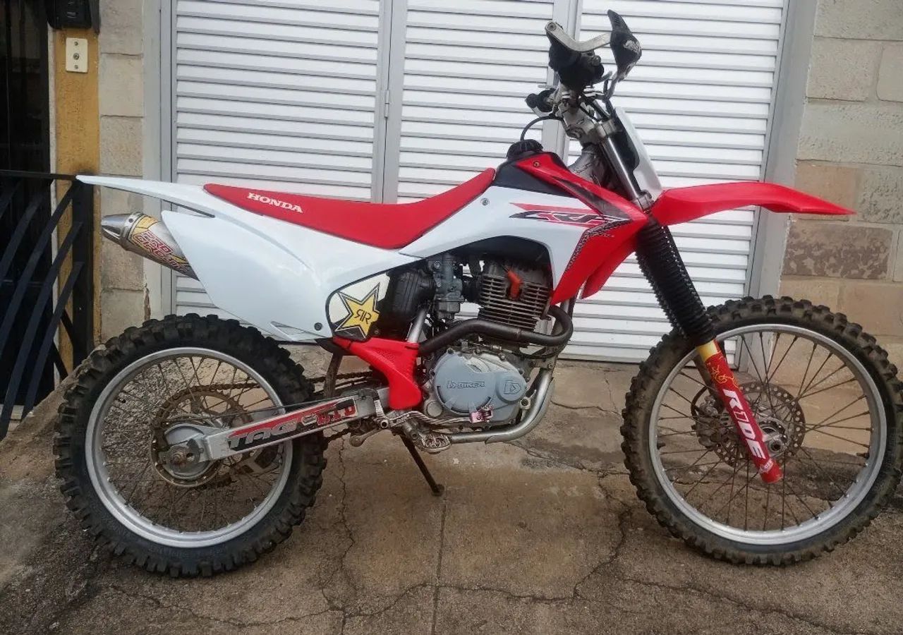 Crf 230f ano 2014