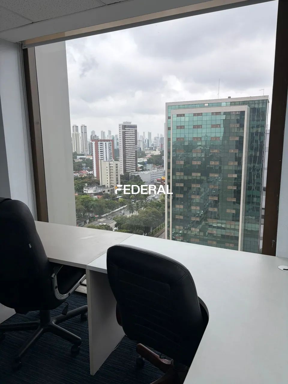 Semimobiliada | Sala comercial | 200m² | Ilha do Leite