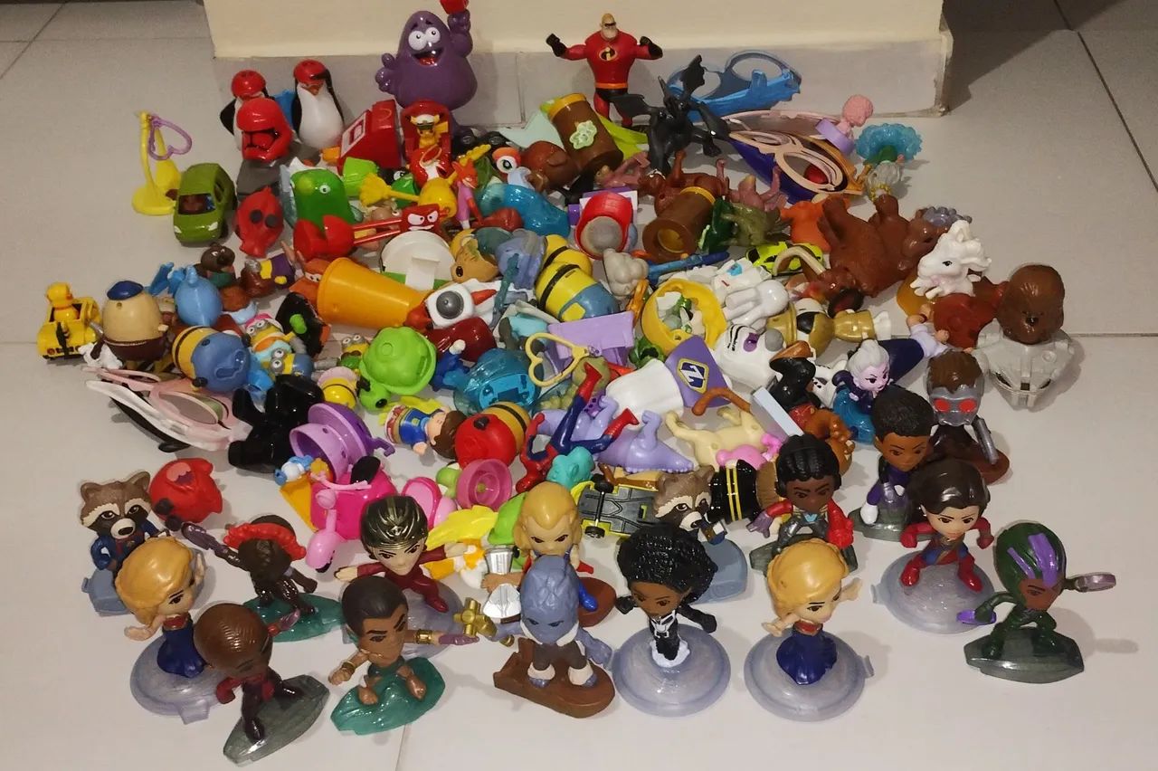 Lote de brinquedos McDonald's 