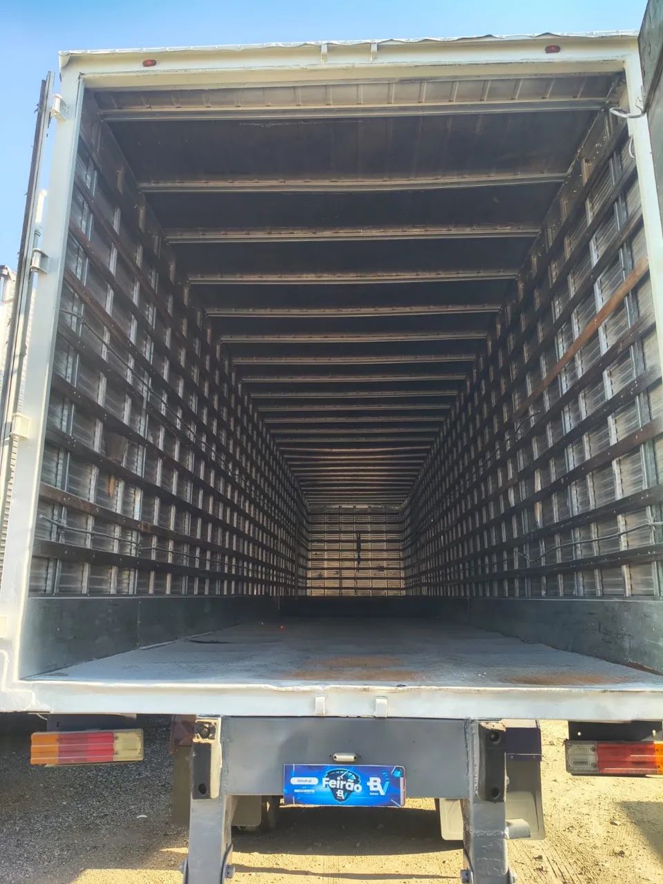 Carreta baú 30 pallets alumínio  - Foto 4