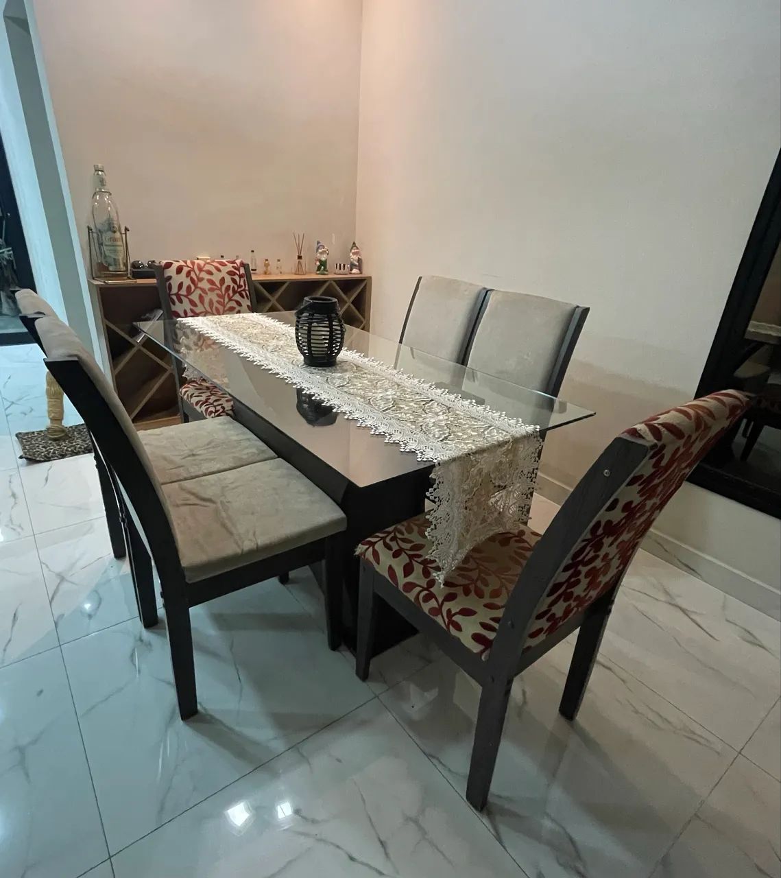 Mesa de vidro com cadeiras 6 lugares - Foto 3