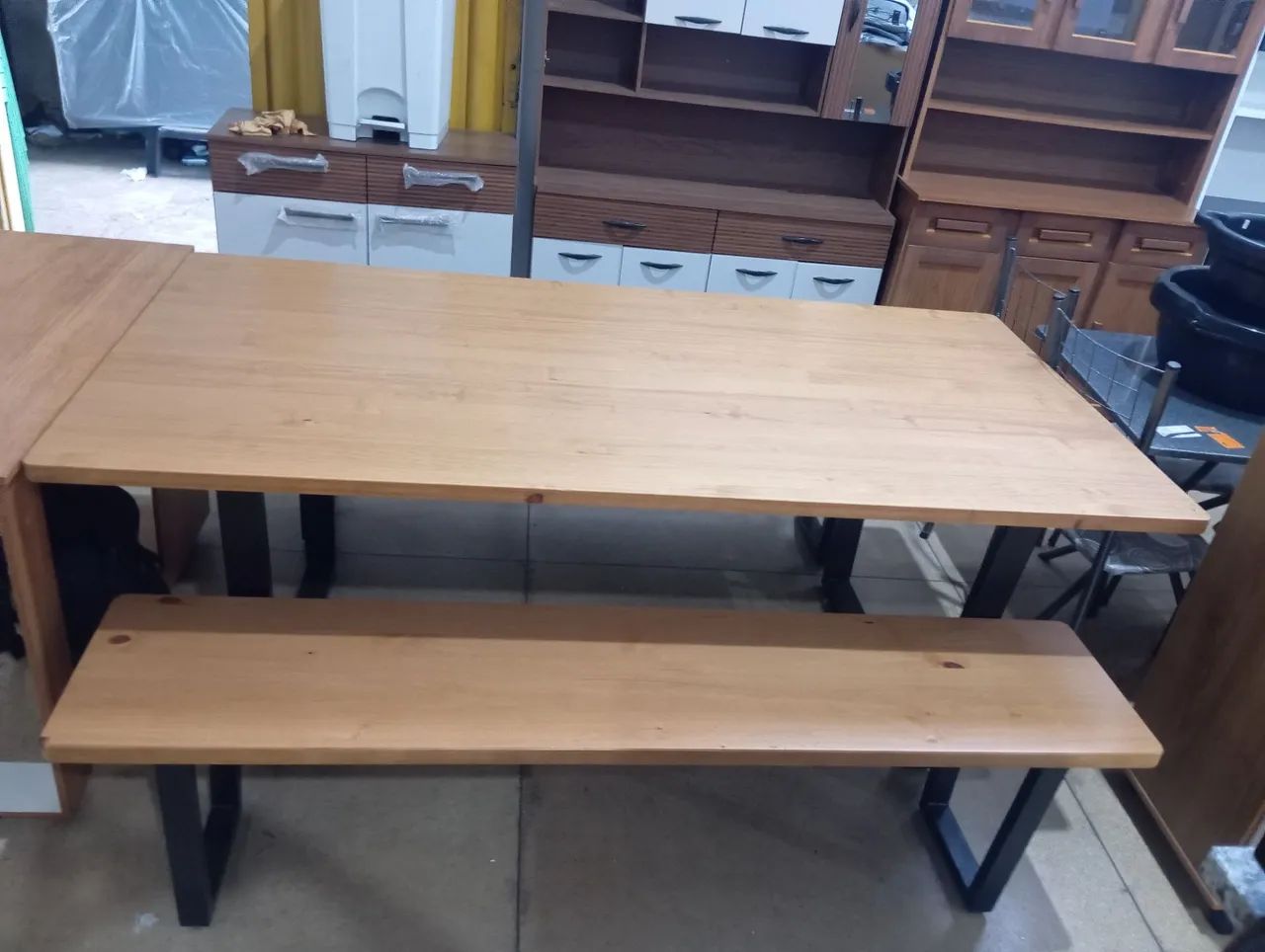 Mesa de madeira alto padrão 