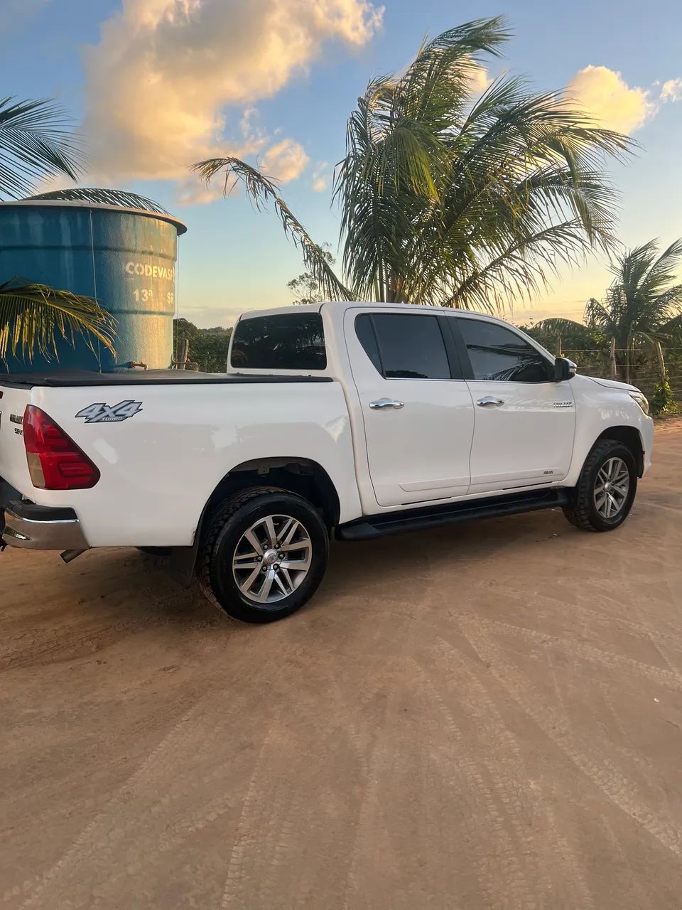 Toyota Hilux 2016