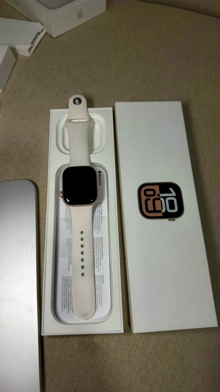 Apple Watch Series 10 ? 42 mm 
