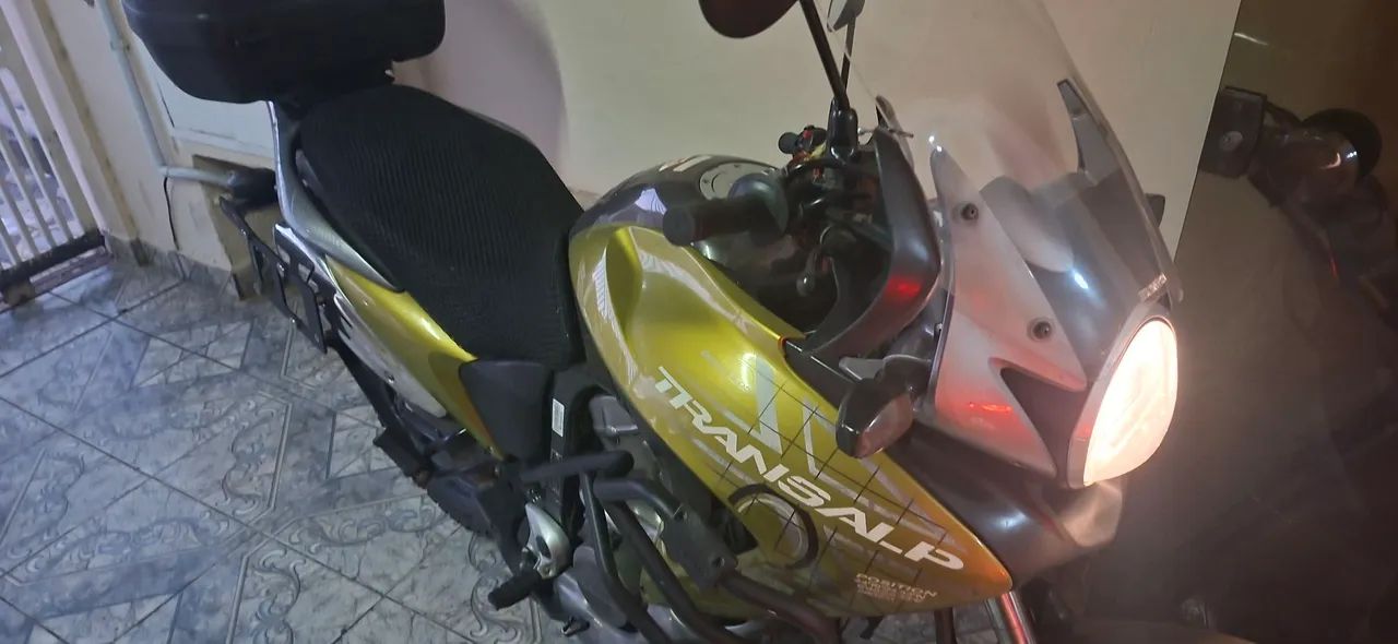 Transalp 700cc  - Foto 2