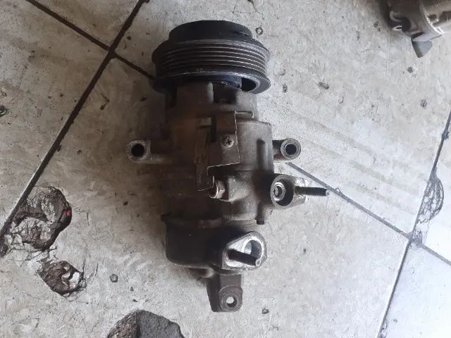 Compressor de ar condicionado  Ford ka - Foto 2