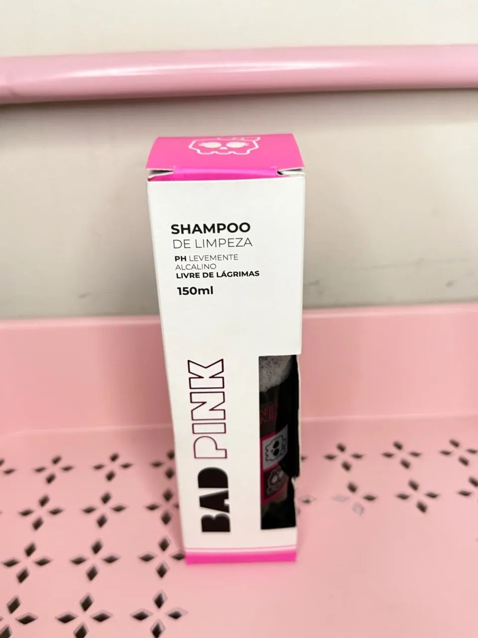 Shampoo de limpeza para cílios. 
