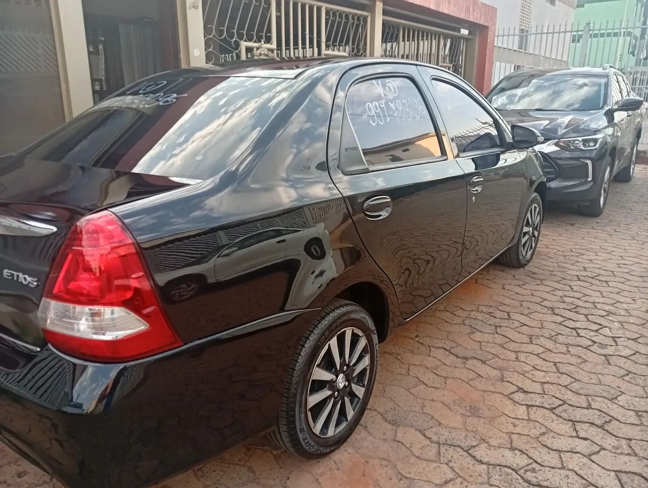 Toyota Etios ETIOS PLATINUM Sed. 1.5 Flex 16V 4p Mec. 2015