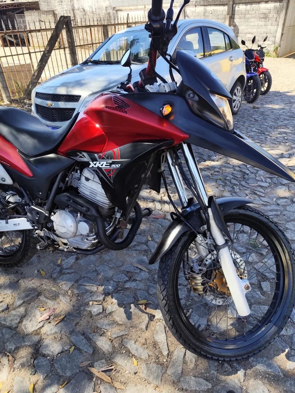 Vendo XRE 300  - Foto 2