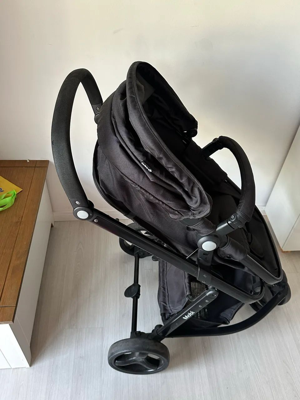 Carrinho de Bebê Safety 1st Mobi Preto - Excelente Estado - Foto 2