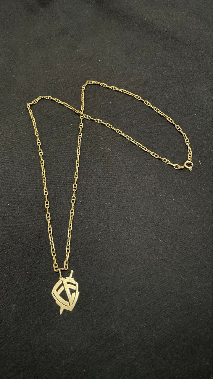 Cordão em ouro 18k maciço 