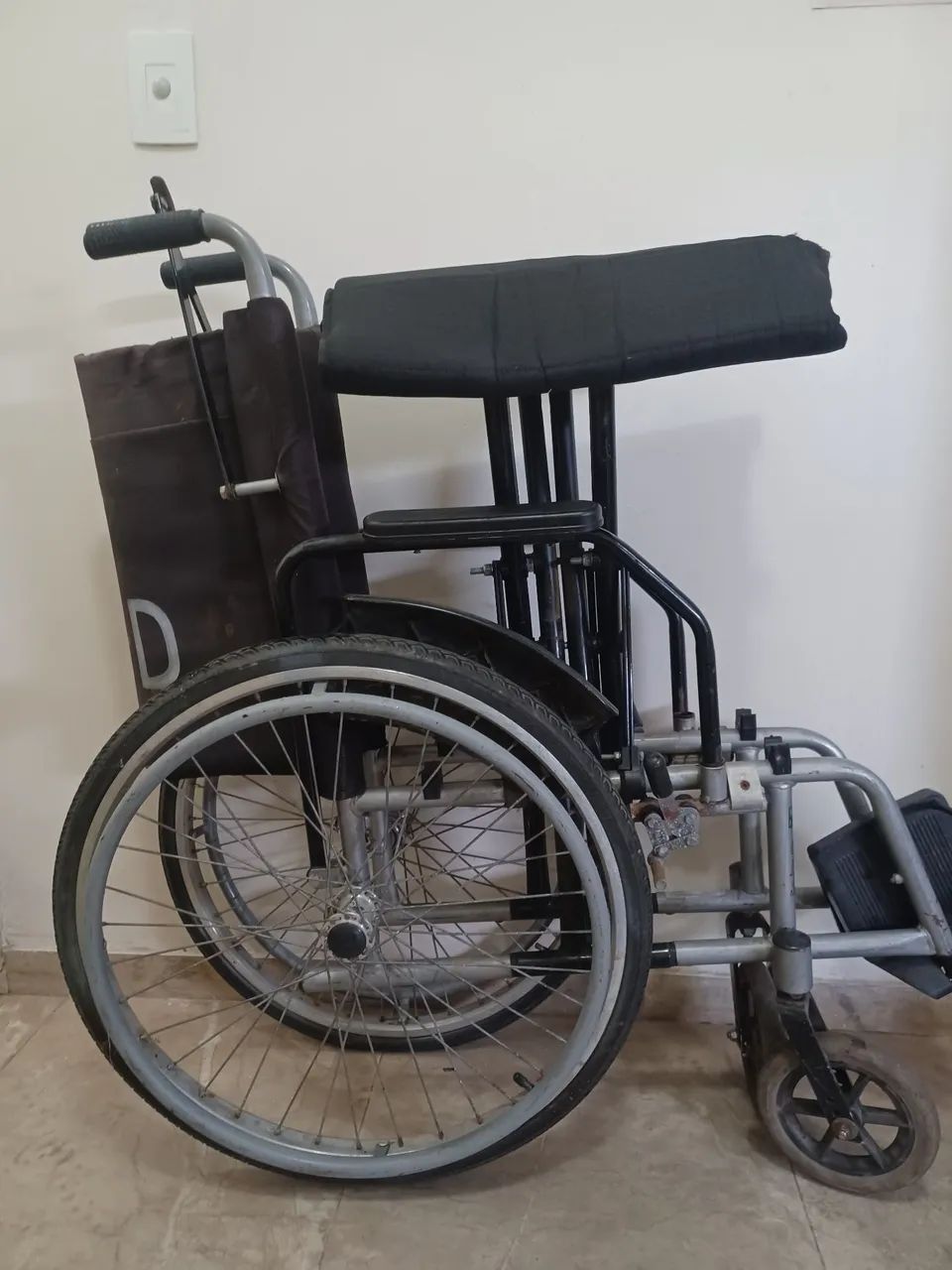 Cadeira de rodas grande larga.399,00 - Foto 4