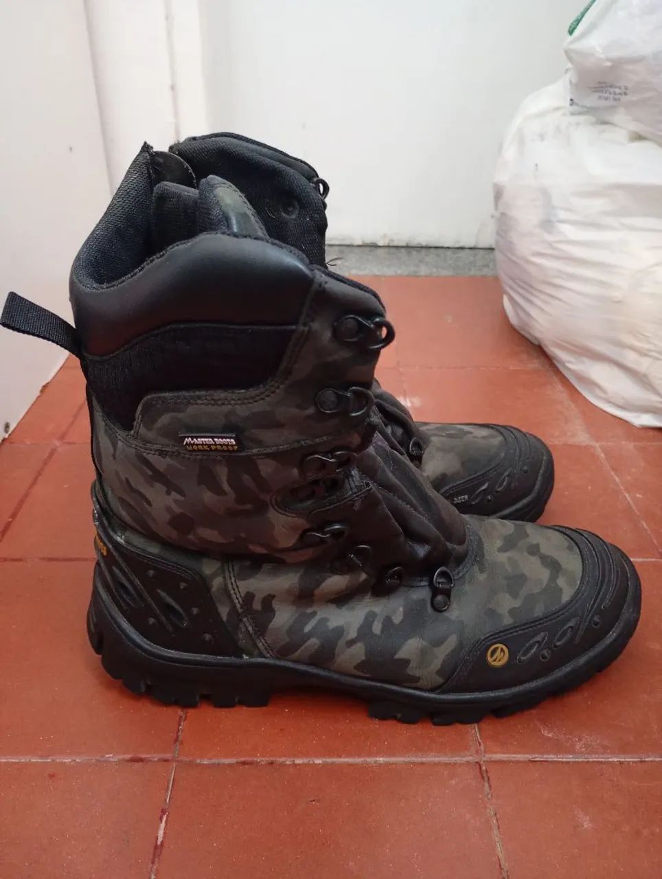 Coturno da Master Boots semi novo ! - Foto 4