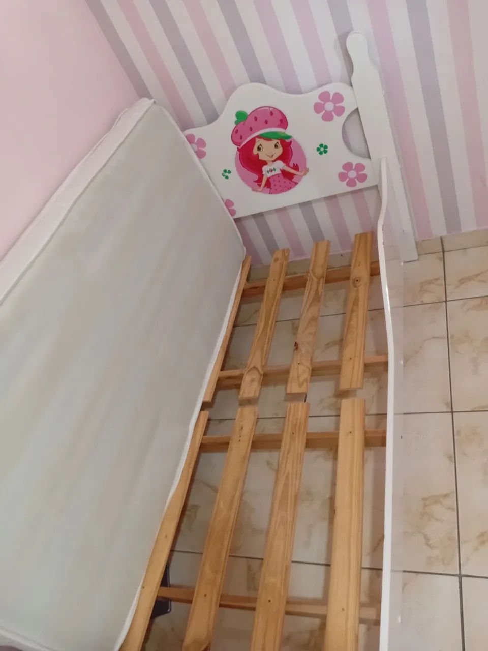 Cama infantil  com colchão  - Foto 2