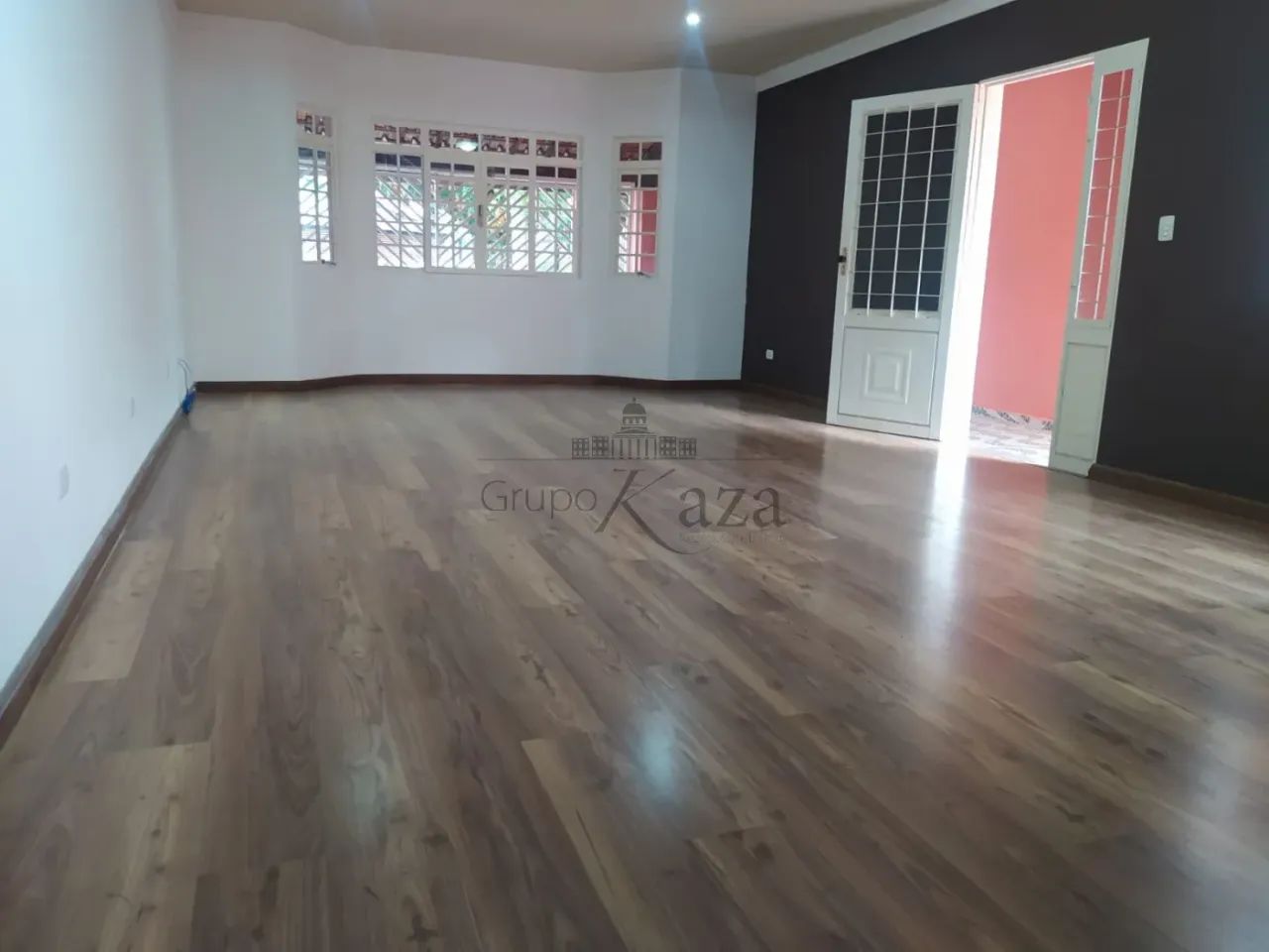 Casa - Bosque dos Eucaliptos - 3 Dormitórios - 140m². - Foto 2