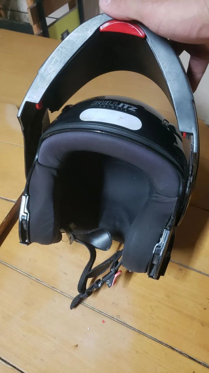 Capacete usado mais em bom estado  - Foto 3