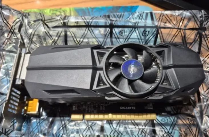 Placa de Video GForce 1050TI LP