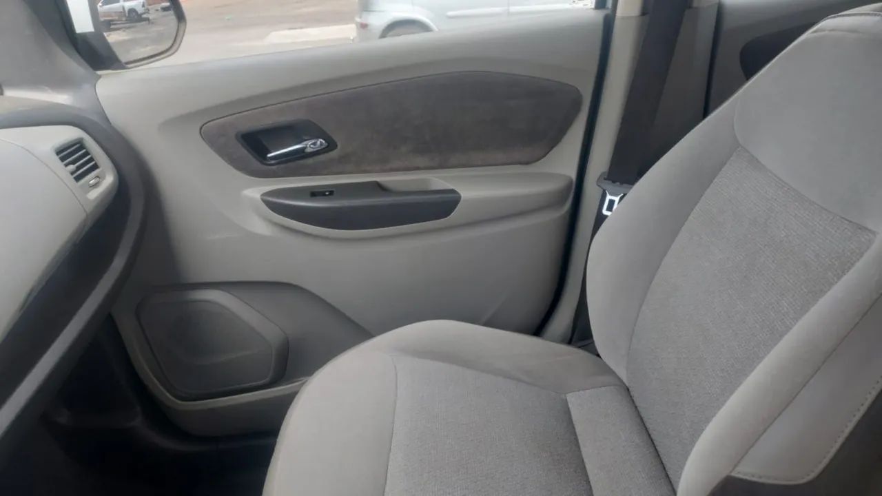 Chevrolet Spin 1.8 8V ECONO.FLEX 5P AUT. 2014