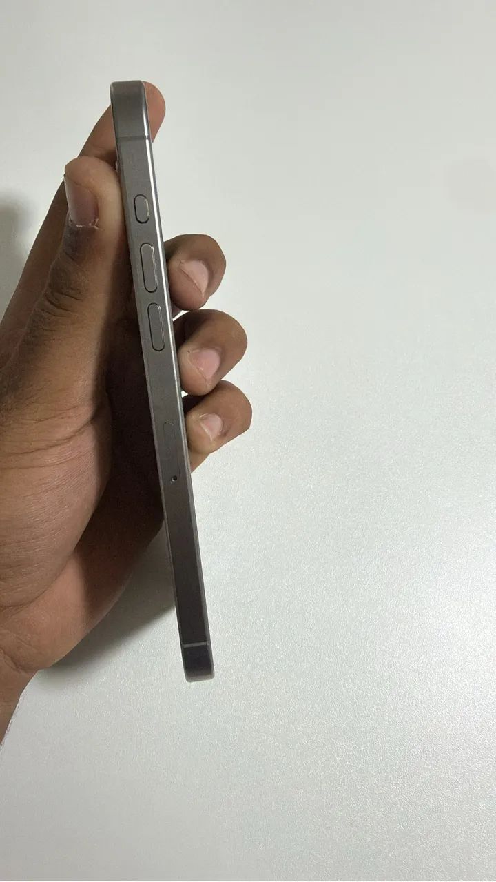 iPhone 15 pro Max  - Foto 2