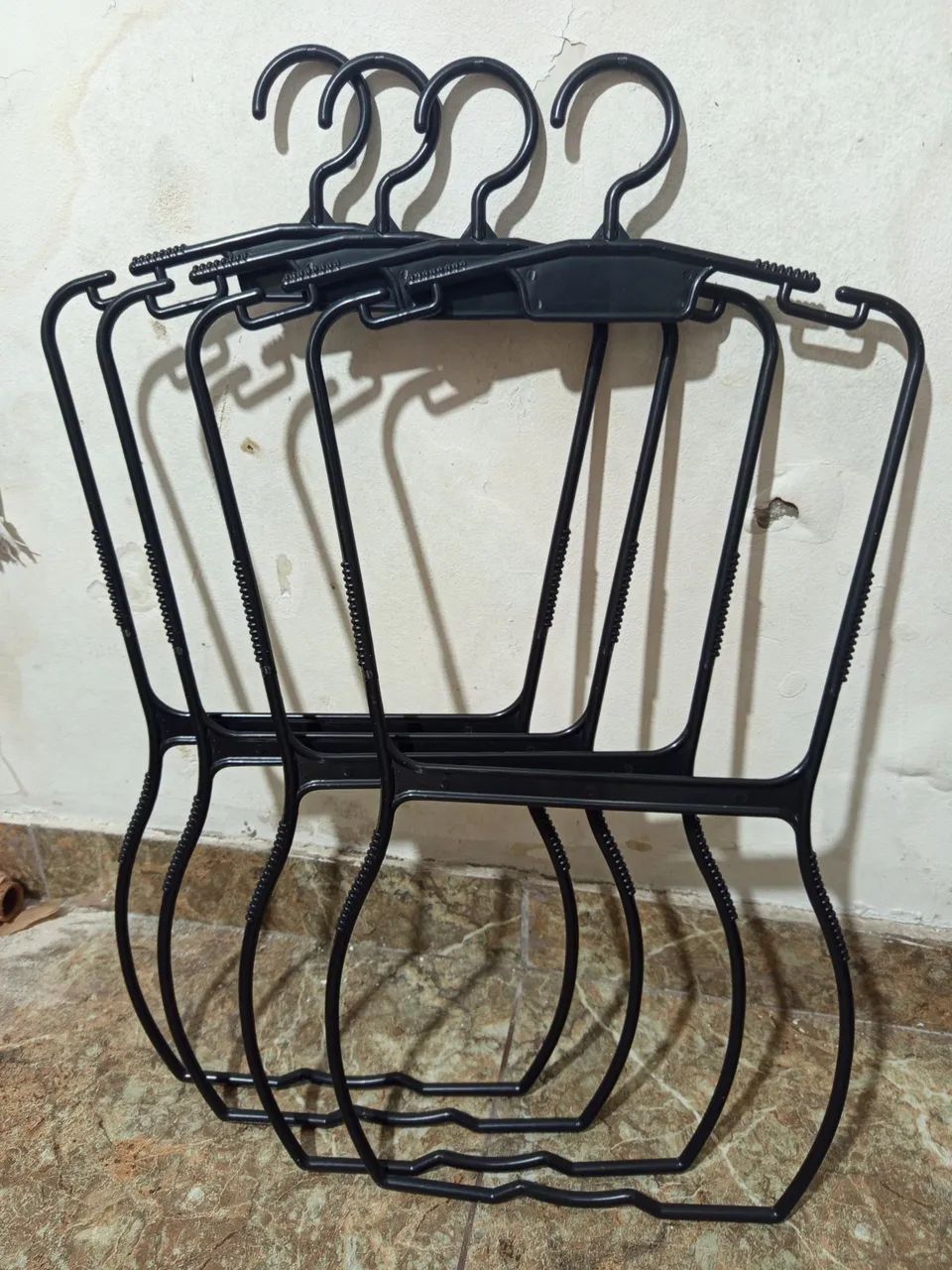 5 cabides silhueta adulto 