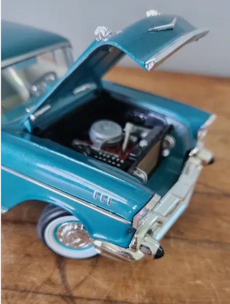 Chevrolet Nomad 1957 Verde - Maisto 1/18 - Foto 3