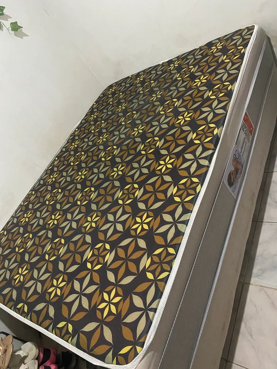 Cama box casal menos de 1 mes de uso 