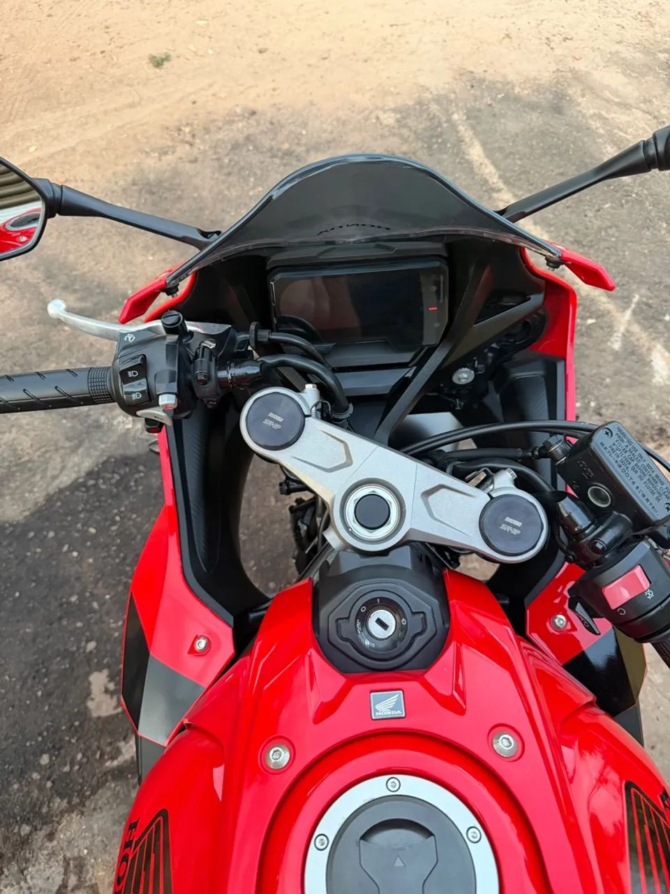 CBR 650 2024 - Foto 4