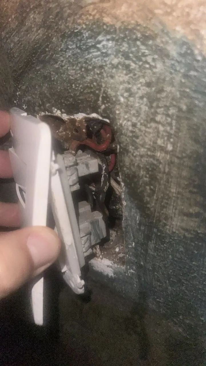 ? VINICIUS ELETRICISTA | SERVIÇOS ELÉTRICOS - Foto 2
