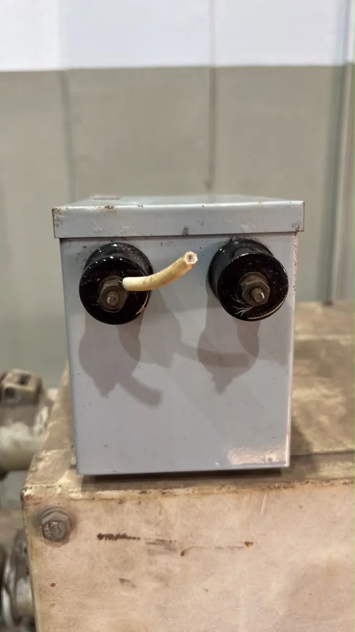 Transformadores 9000 volts 